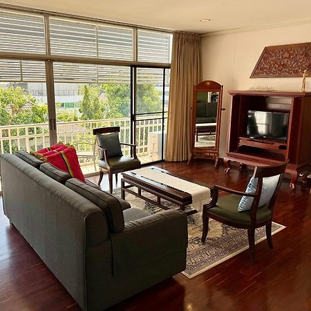 Samsen Suites Spacious 2Br Contemporary Thai Style Bangkok Exteriör bild