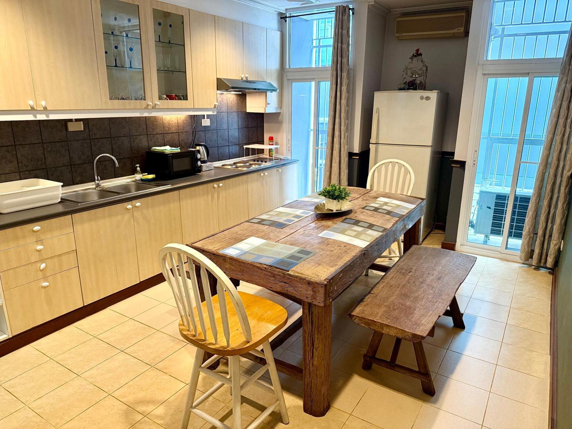 Samsen Suites Spacious 2Br Contemporary Thai Style Bangkok Exteriör bild
