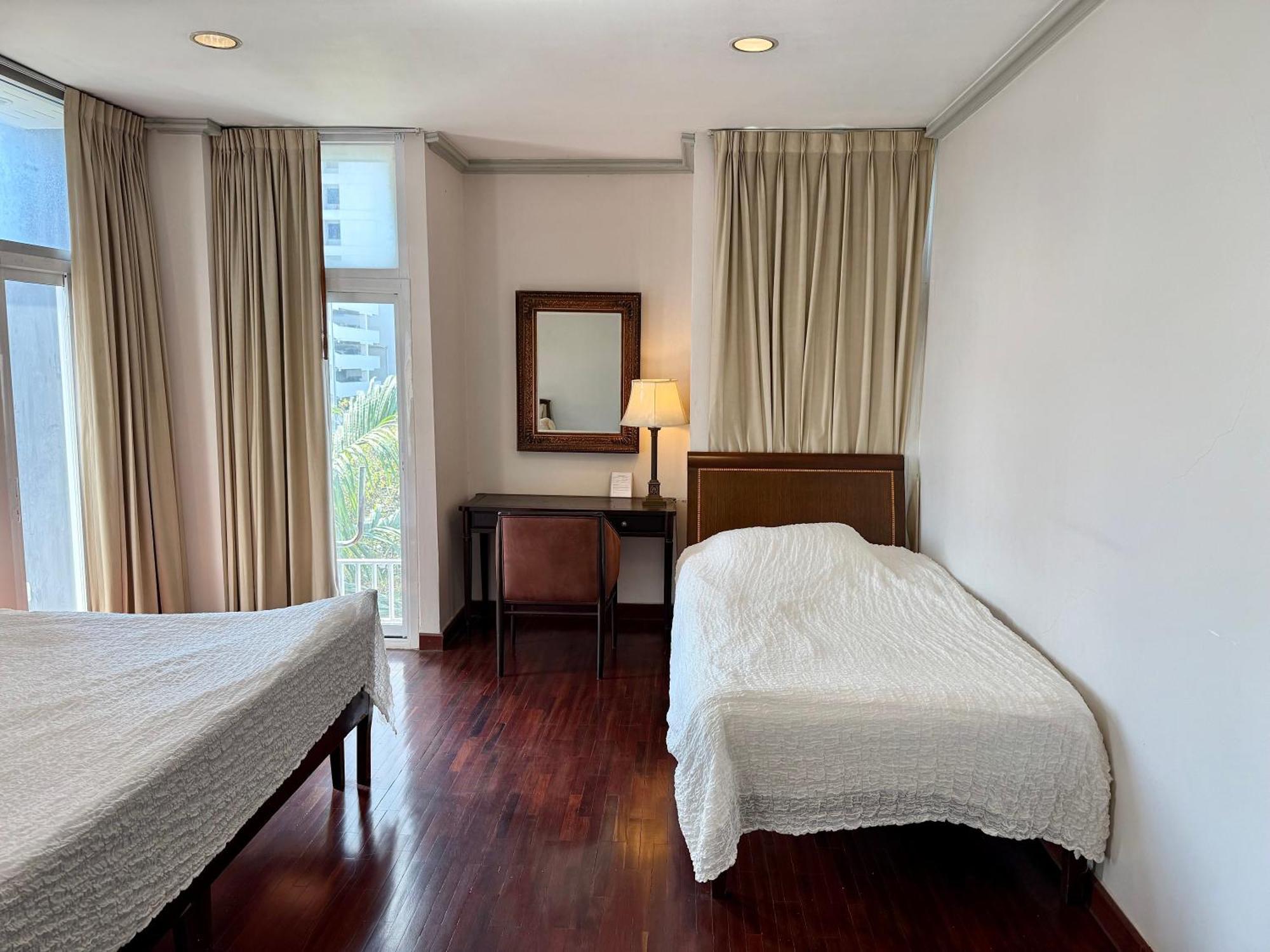 Samsen Suites Spacious 2Br Contemporary Thai Style Bangkok Exteriör bild
